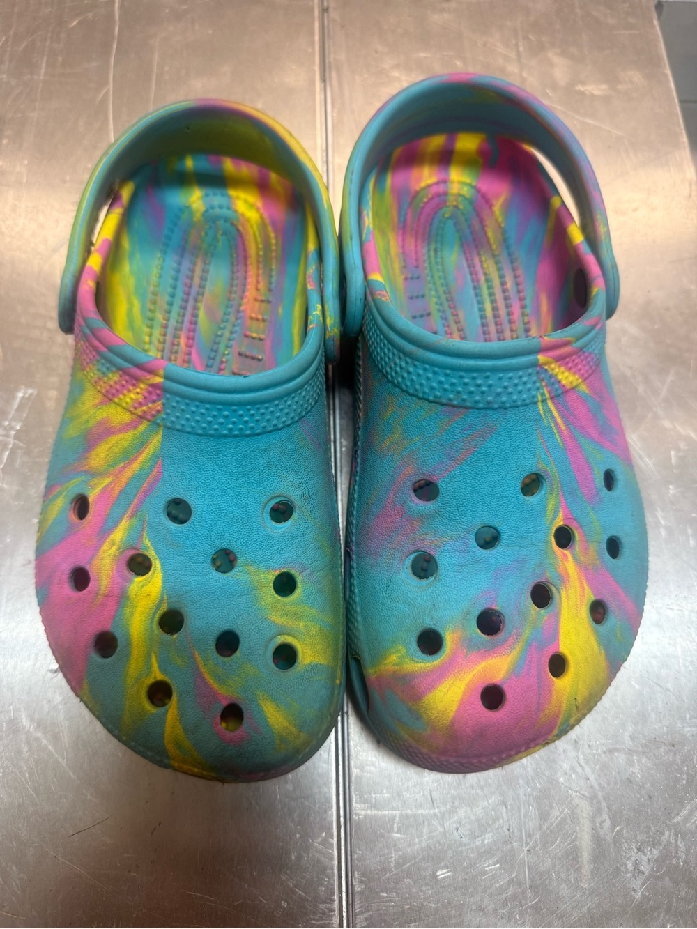 girls crocs